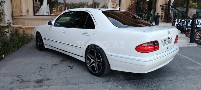 Mercedes E 240 1999, 390,020 km - 2.4 l - Bakı