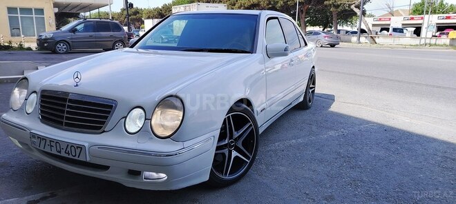 Mercedes E 240 1999, 390,020 km - 2.4 l - Bakı