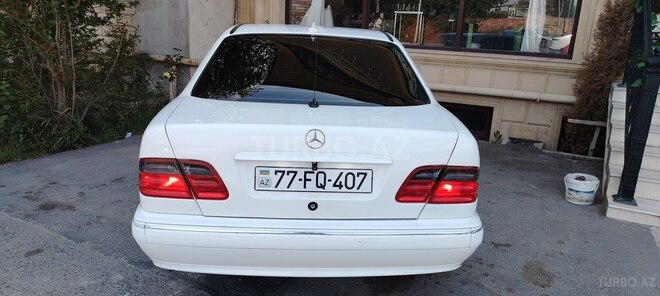 Mercedes E 240 1999, 390,020 km - 2.4 l - Bakı
