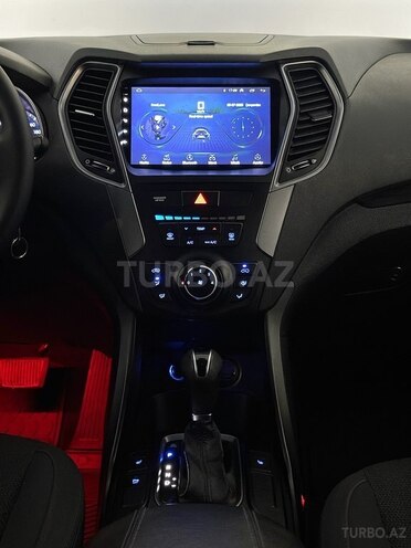 Hyundai Santa Fe-18