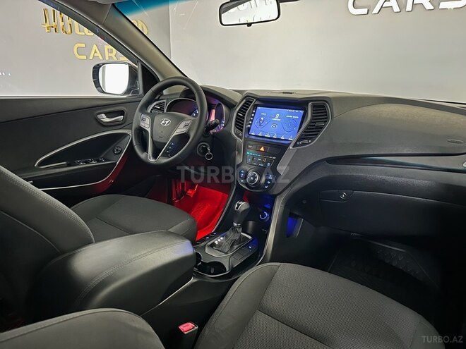 Hyundai Santa Fe-16