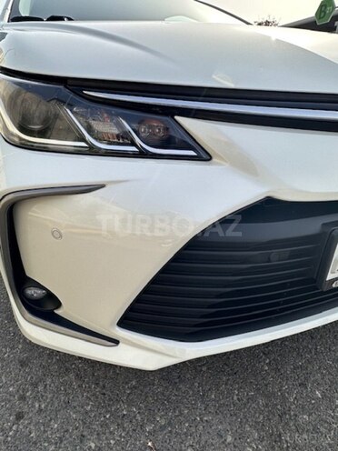 Toyota Corolla 2019, 100,100 km - 1.6 l - Bakı