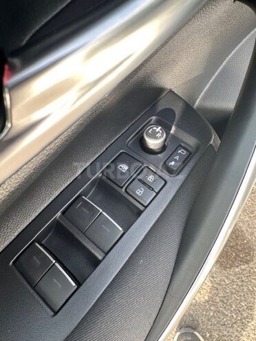 Toyota Corolla 2019, 100,100 km - 1.6 l - Bakı