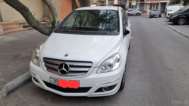 Mercedes B 180 2010, 95,000 km - 1.7 л - Sumqayıt