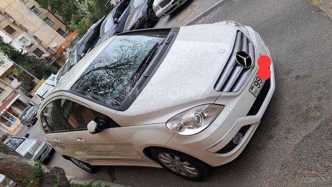 Mercedes B 180 2010, 95,000 km - 1.7 л - Sumqayıt