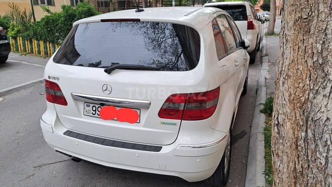 Mercedes B 180 2010, 95,000 km - 1.7 л - Sumqayıt