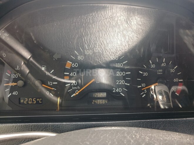 Mercedes C 200 2000, 250,000 km - 2.0 л - Bakı