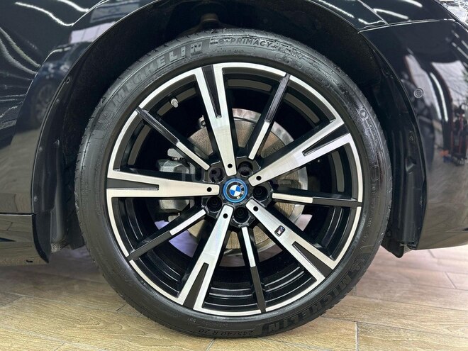 BMW 530e 2024, 15,000 km - 2.0 l - Bakı