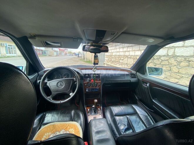 Mercedes C 180 1996, 500,000 km - 1.8 l - Qazax