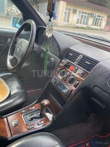 Mercedes C 180 1996, 500,000 km - 1.8 l - Qazax