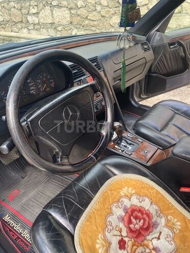 Mercedes C 180 1996, 500,000 km - 1.8 l - Qazax