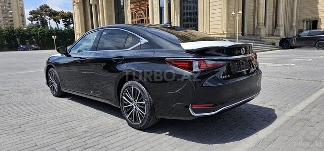 Lexus ES 300h 2025, 0 km - 2.5 l - Bakı