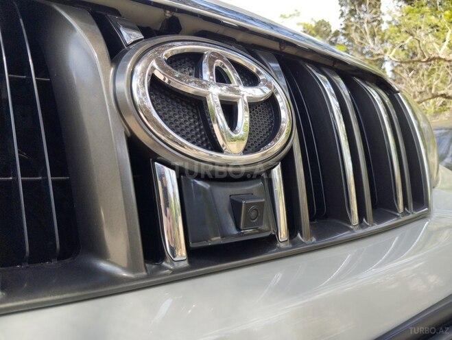 Toyota Land Cruiser Prado-10