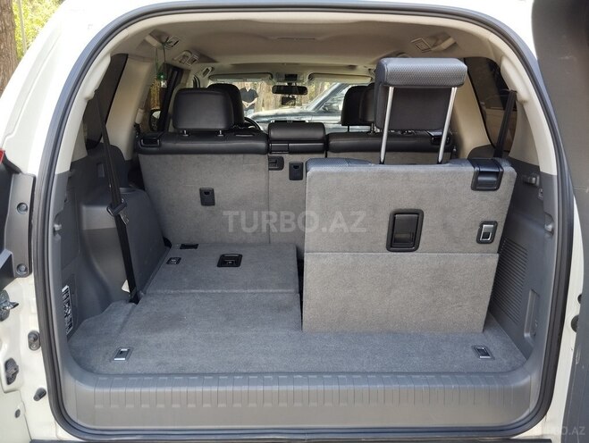 Toyota Land Cruiser Prado-16