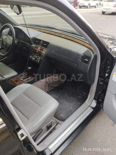 Mercedes C 230 1999, 285,000 km - 2.3 l - Bakı