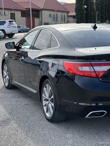 Hyundai Grandeur-11