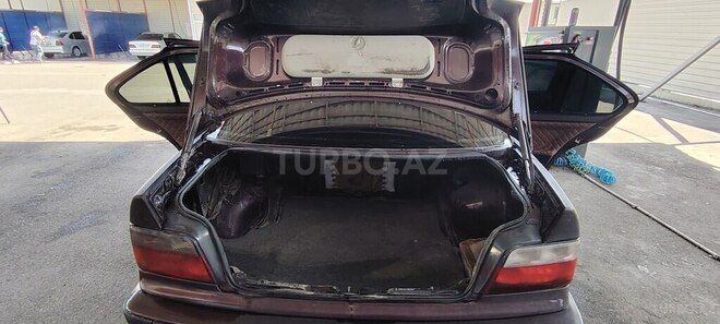 BMW 318 1992, 200,000 km - 1.8 l - Tovuz
