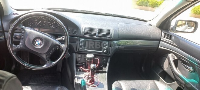 BMW 525 2003, 268,000 km - 2.5 l - Sumqayıt