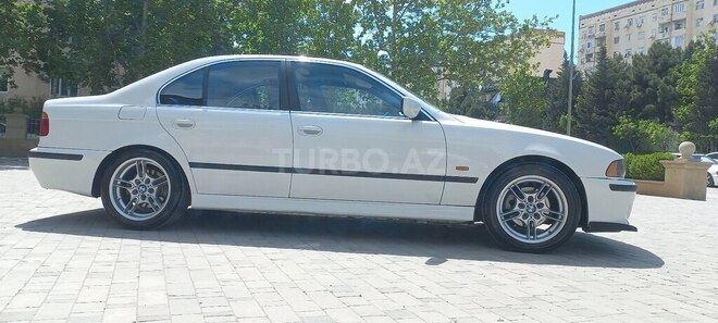 BMW 525 2003, 268,000 km - 2.5 l - Sumqayıt