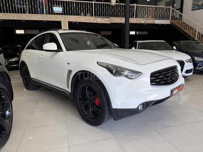 Infiniti FX35-1