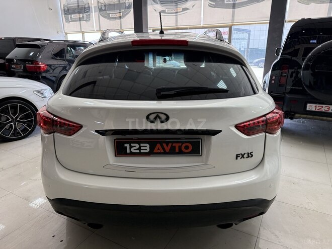 Infiniti FX35-5