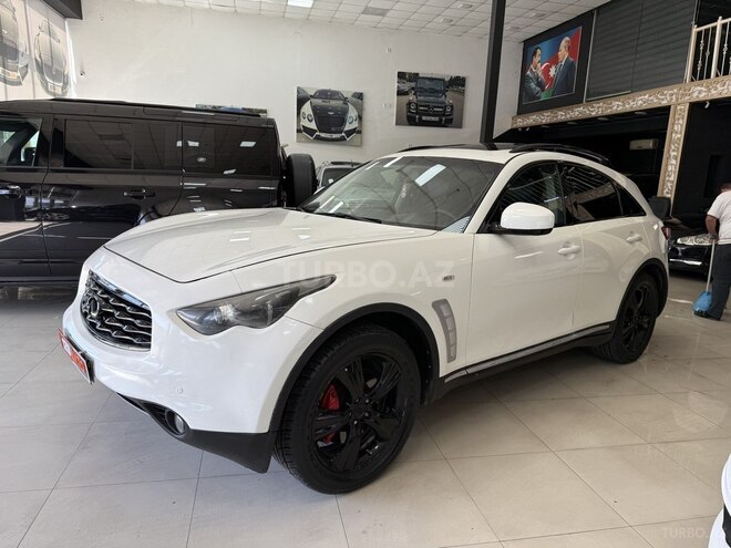 Infiniti FX35-3