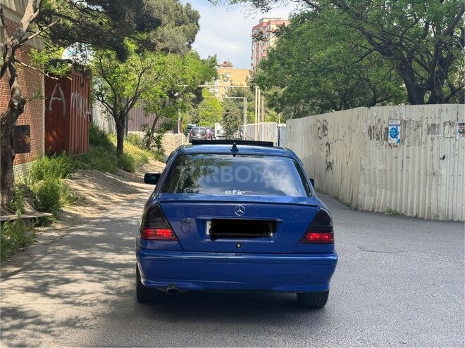 Mercedes C 200 1995, 243,211 km - 2.0 l - Bakı