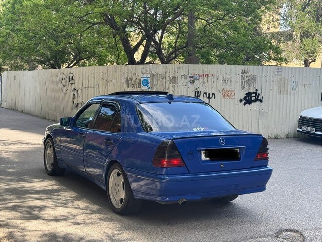 Mercedes C 200 1995, 243,211 km - 2.0 l - Bakı