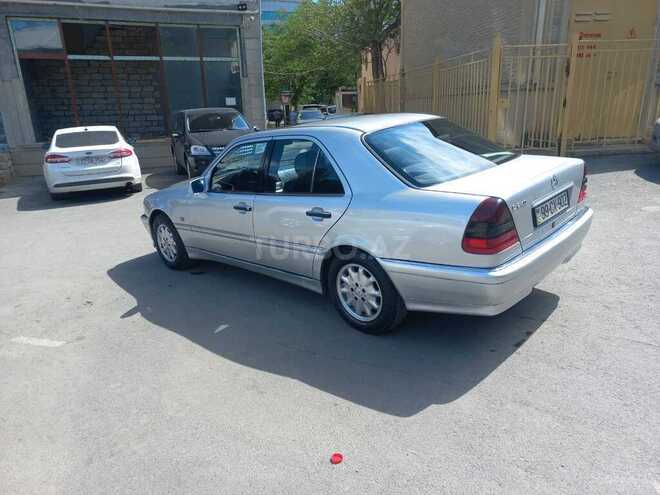 Mercedes C 240 2000, 135,486 km - 2.4 l - Bakı