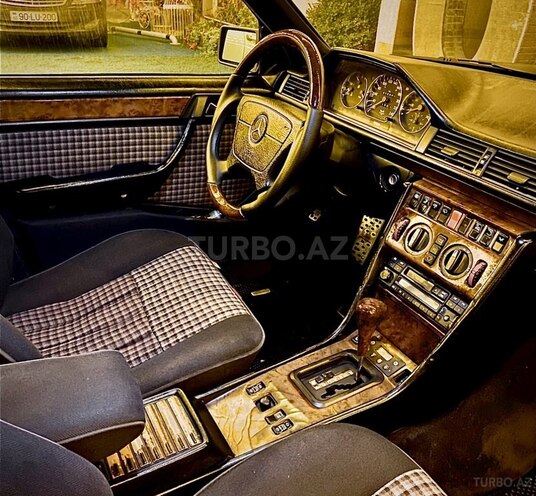 Mercedes E 220 1994, 620,000 km - 2.2 l - Bakı