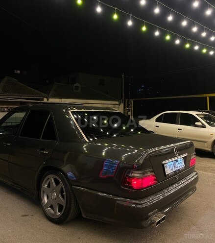 Mercedes E 220 1994, 620,000 km - 2.2 l - Bakı