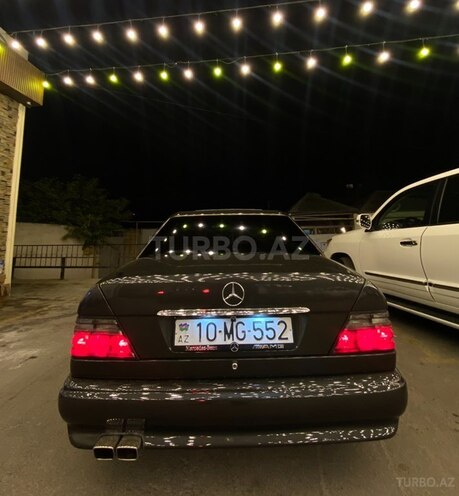 Mercedes E 220 1994, 620,000 km - 2.2 l - Bakı