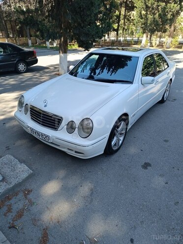 Mercedes E 320 2001, 337,000 km - 3.2 l - Bakı