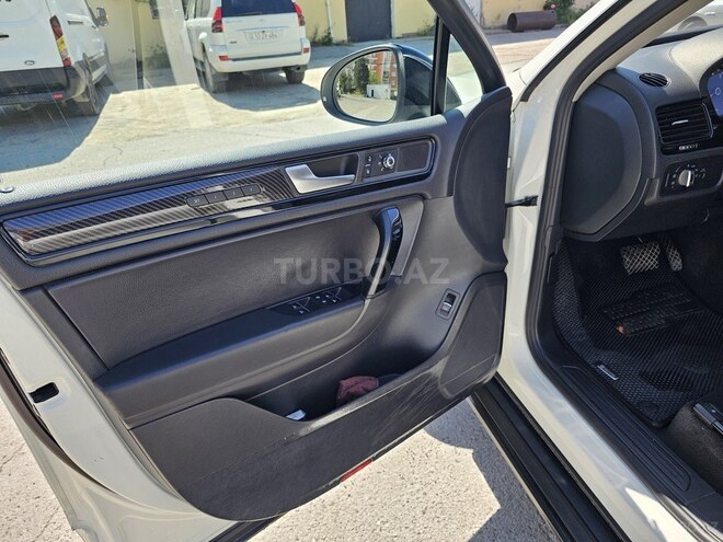 Volkswagen Touareg 2011, 272,300 km - 3.6 л - Bakı