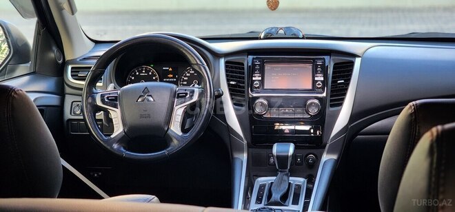 Mitsubishi Pajero Sport 2019, 71,000 km - 3.0 л - Bakı