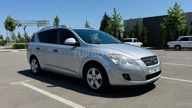 Kia Ceed 2009, 210,000 km - 1.4 л - Salyan