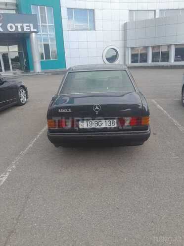 Mercedes 190 1990, 209,163 km - 2.0 л - Qazax