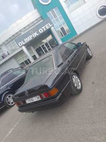 Mercedes 190 1990, 209,163 km - 2.0 л - Qazax