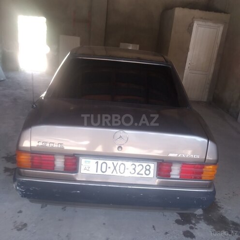 Mercedes 190 1991, 245,000 km - 2.0 l - Salyan