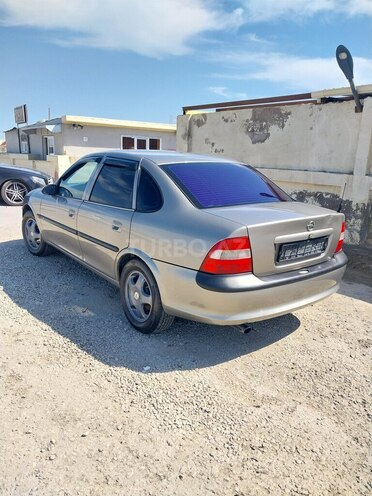 Opel Vectra 1996, 342,000 km - 1.6 l - Bakı