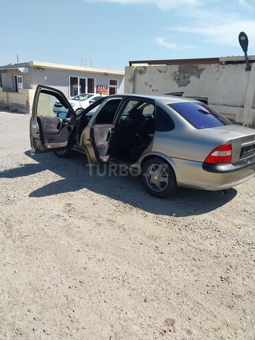 Opel Vectra 1996, 342,000 km - 1.6 l - Bakı