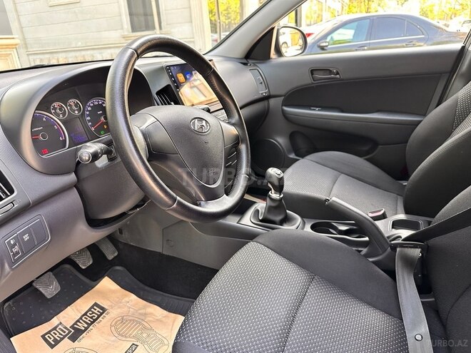 Hyundai i30 2010, 147,000 km - 1.6 l - Bakı