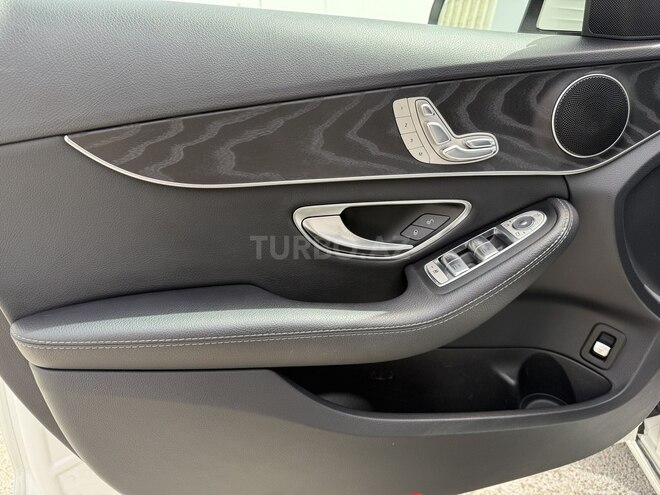 Mercedes C 300 2017, 85,000 km - 2.0 l - Bakı