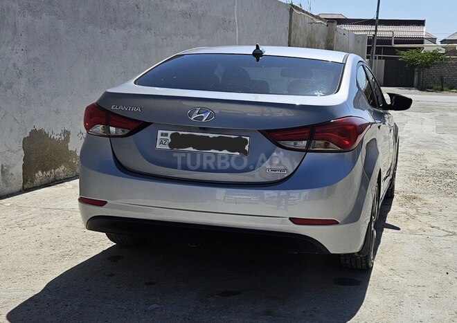 Hyundai Elantra 2015, 201,088 km - 1.8 l - Bakı