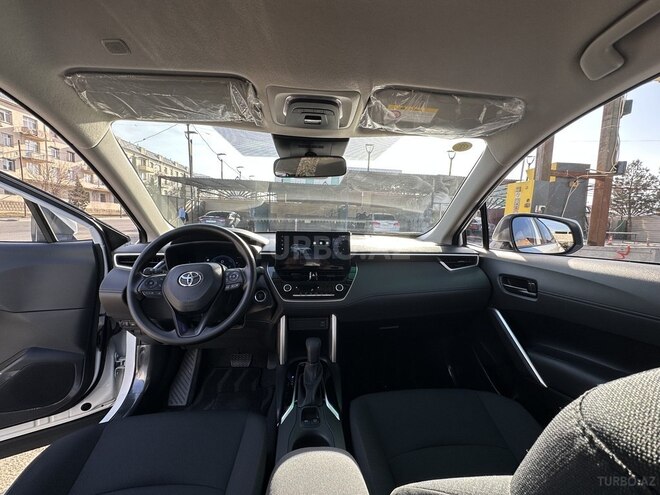 Toyota Corolla Cross 2024, 334 km - 2.0 l - Gəncə