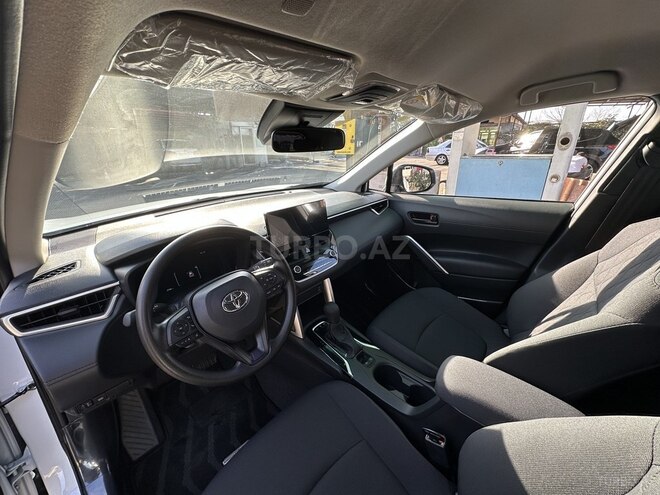 Toyota Corolla Cross 2024, 334 km - 2.0 l - Gəncə