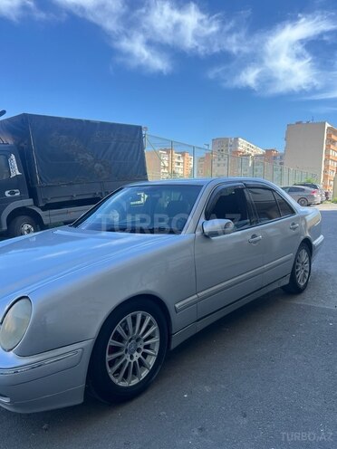 Mercedes E 220 d 1999, 475,000 km - 2.2 l - Bakı