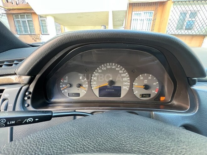 Mercedes E 220 d 1999, 475,000 km - 2.2 l - Bakı