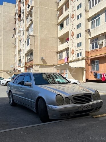 Mercedes E 220 d 1999, 475,000 km - 2.2 l - Bakı