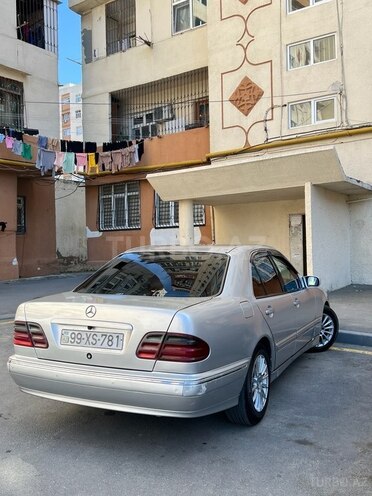 Mercedes E 220 d 1999, 475,000 km - 2.2 l - Bakı
